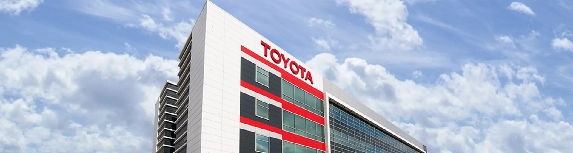 Изображение на странице TOYOTA ПОДВЕЛА ИТОГИ ПРОДАЖ В РОССИИ ЗА 2021 ГОД Тойота Центр Южно-Сахалинск